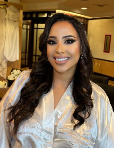 Bridal glow makeup look with soft curls – Glam by Duaa